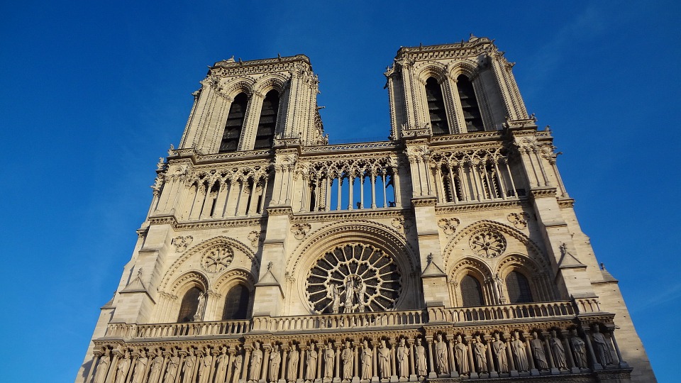 Ég a Párizsi Notre Dame