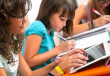 “Digitális ugródeszka” pályázat hátrányos helyzetű települések iskoláinak Digitális ugródeszka pályázat