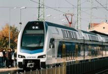 Újabb emeletes vonat az elővárosi vonalakon Emeletes vonatok (Cegléd, Vác)