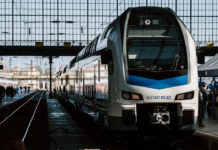 Újabb emeletes motorvonatok az elővárosi vonalon emeletes vonat-elővárosi vonalon