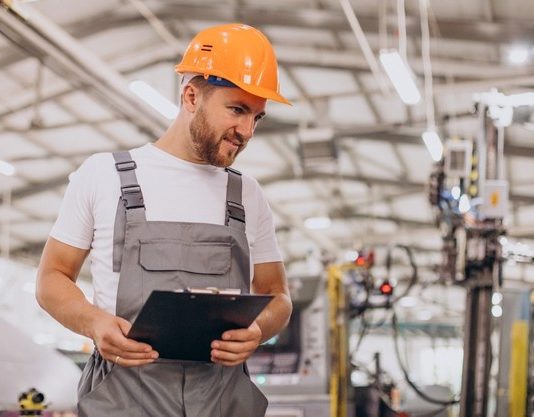 Közel kétmilliós támogatás segítheti a szakképzett fiatalok elhelyezkedését szakképzett munkaerő